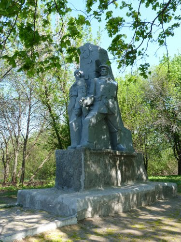 Памятник воинам-интернационалистам (Воронежская обл., Аннинский район)