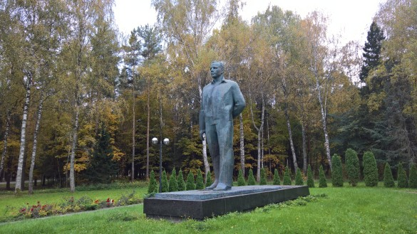 Памятник Гагарину в Звездном городке. Фото: Dni.Ru/Феликс Грозданов